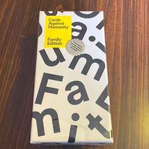Cards Against Humanity- Family Edition